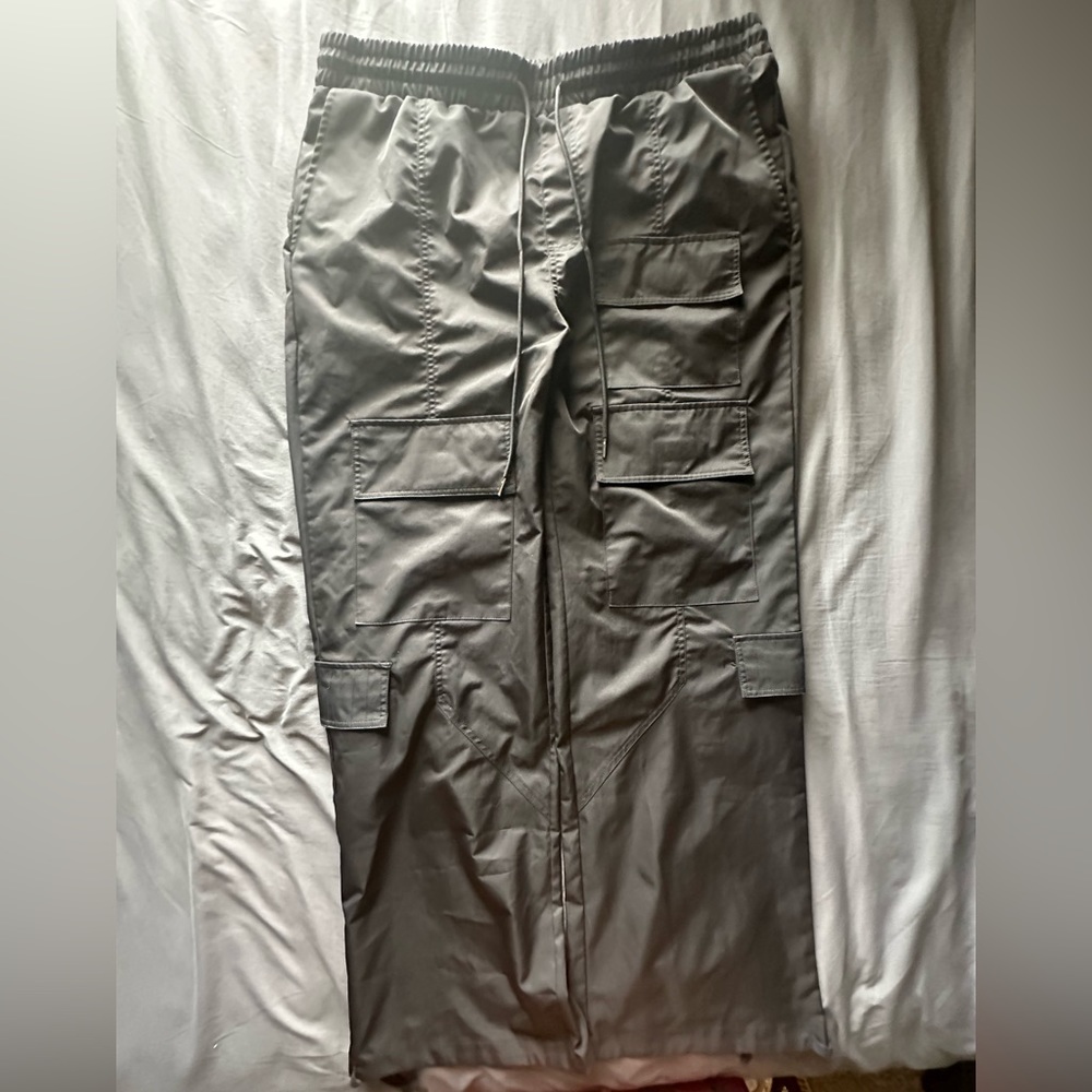 Black Cargo Pants